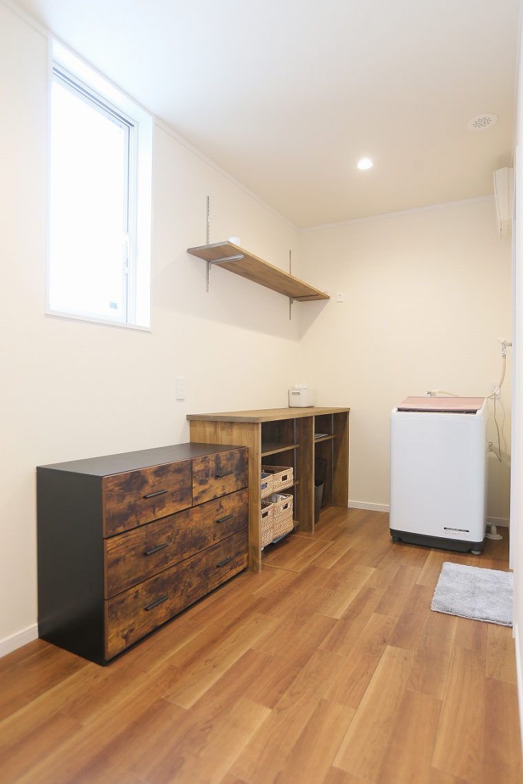 広々4帖のランドリールーム