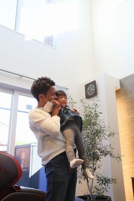 シックで落ち着いた、プライベートガーデンのあるお家