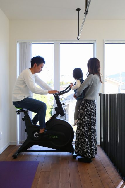 シックで落ち着いた、プライベートガーデンのあるお家