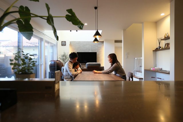 シックで落ち着いた、プライベートガーデンのあるお家